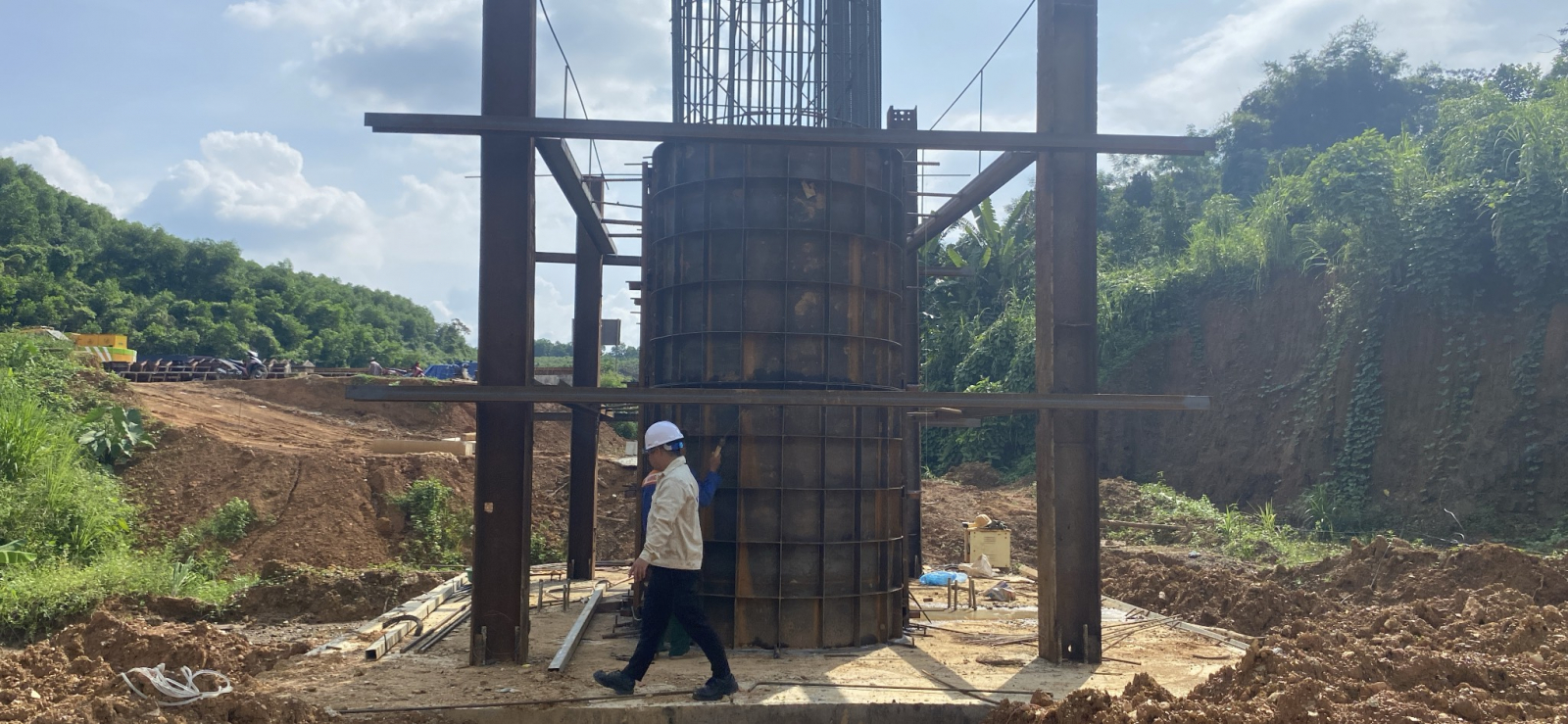 KHỞI CÔNG DỰ ÁN CẦU Ô RÔ THUỘC CAO TỐC TUYÊN QUANG – HÀ GIANG